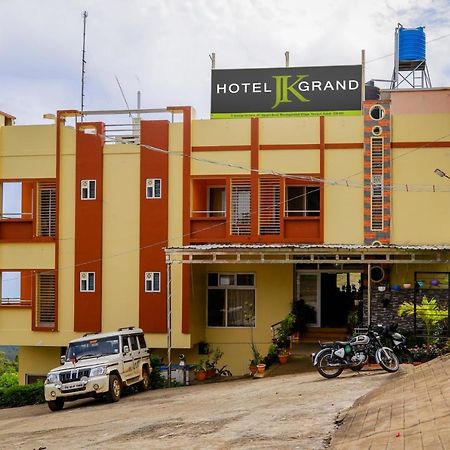 Hotel Jk Grand Йеркауд Екстериор снимка