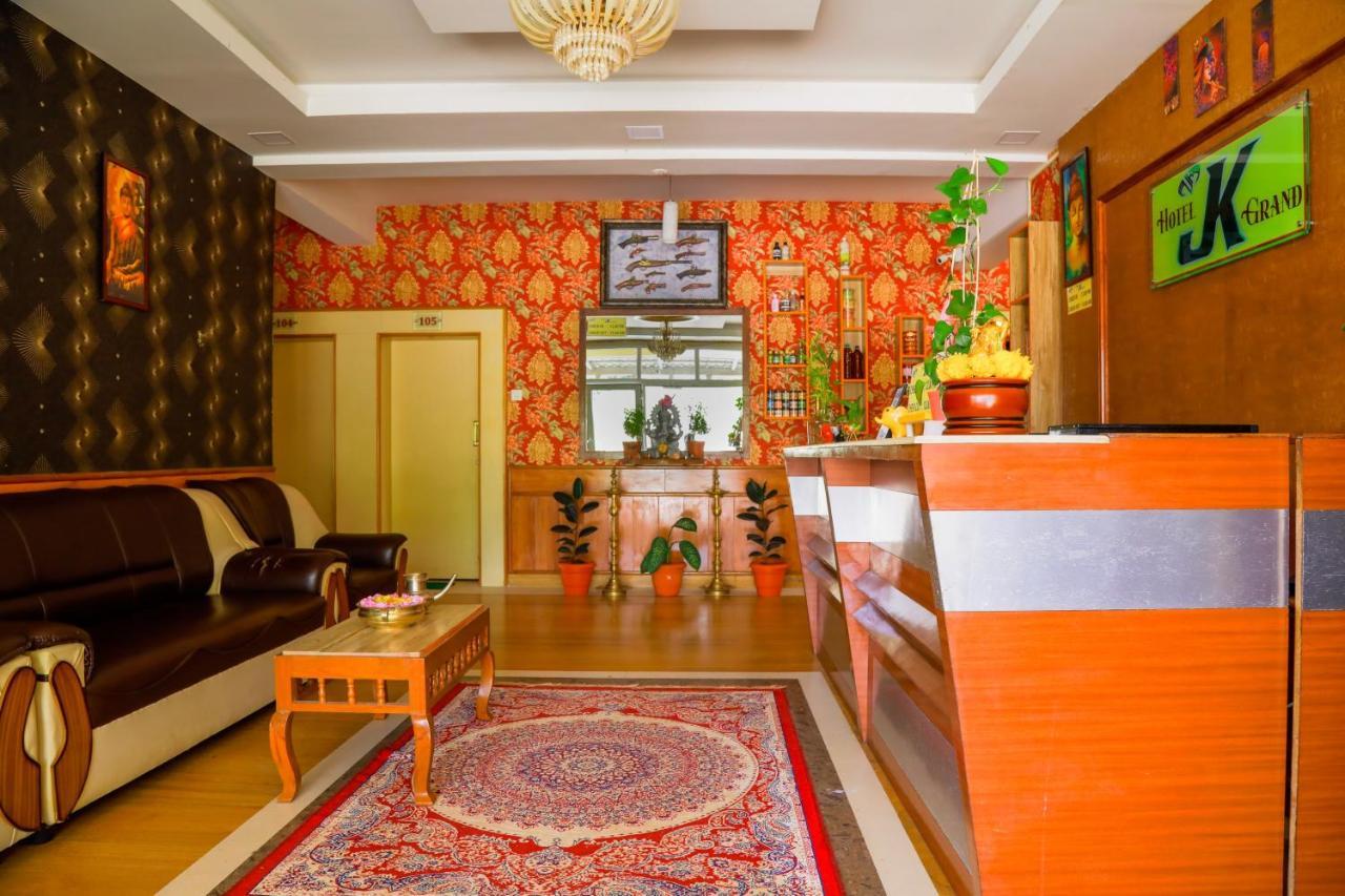 Hotel Jk Grand Йеркауд Екстериор снимка